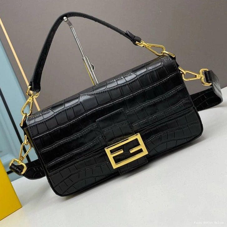 Medium Crocodile Black Baguette In Bag Fendi Leather 0814